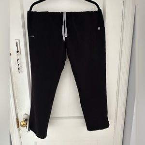 Figs Kade Cargo Scrub Pants (high waisted)